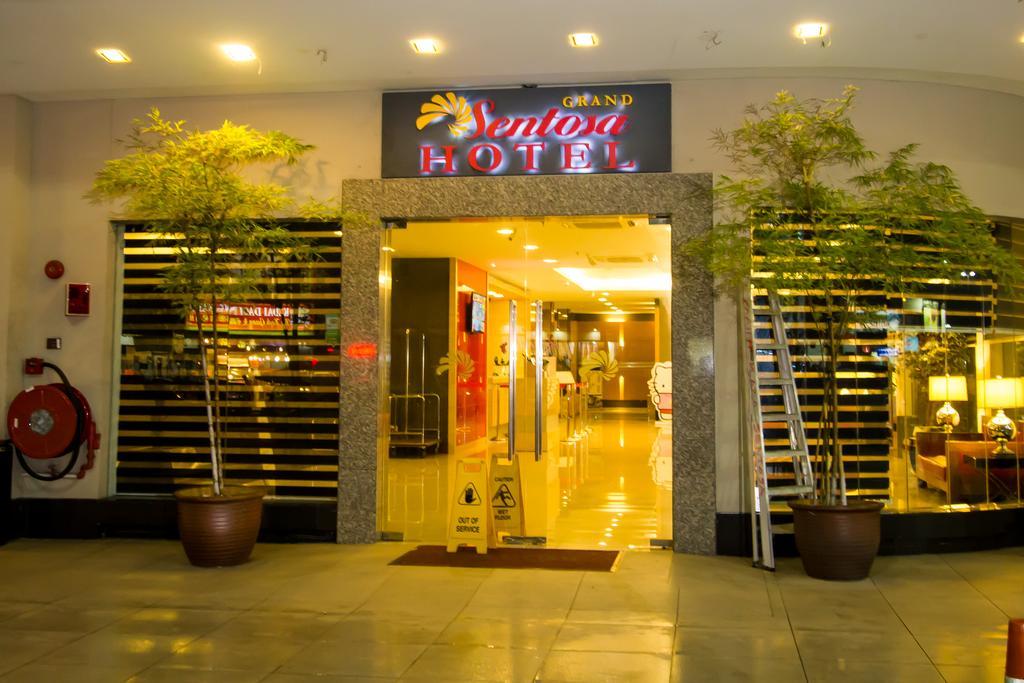 Grand Sentosa Hotel Johor Bahru Exterior foto